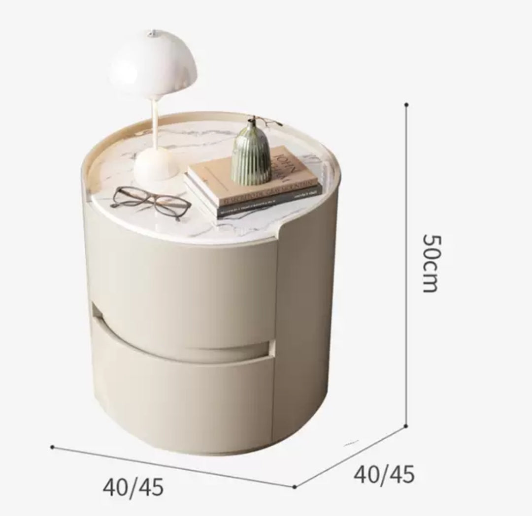 ルーシーベッドサイドテーブル