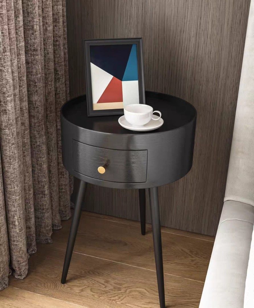 CaRirY Bedside Table