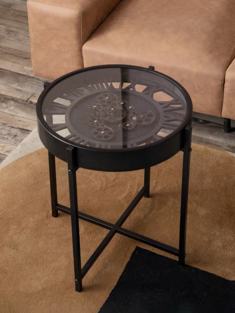 ClOckZ Side Table