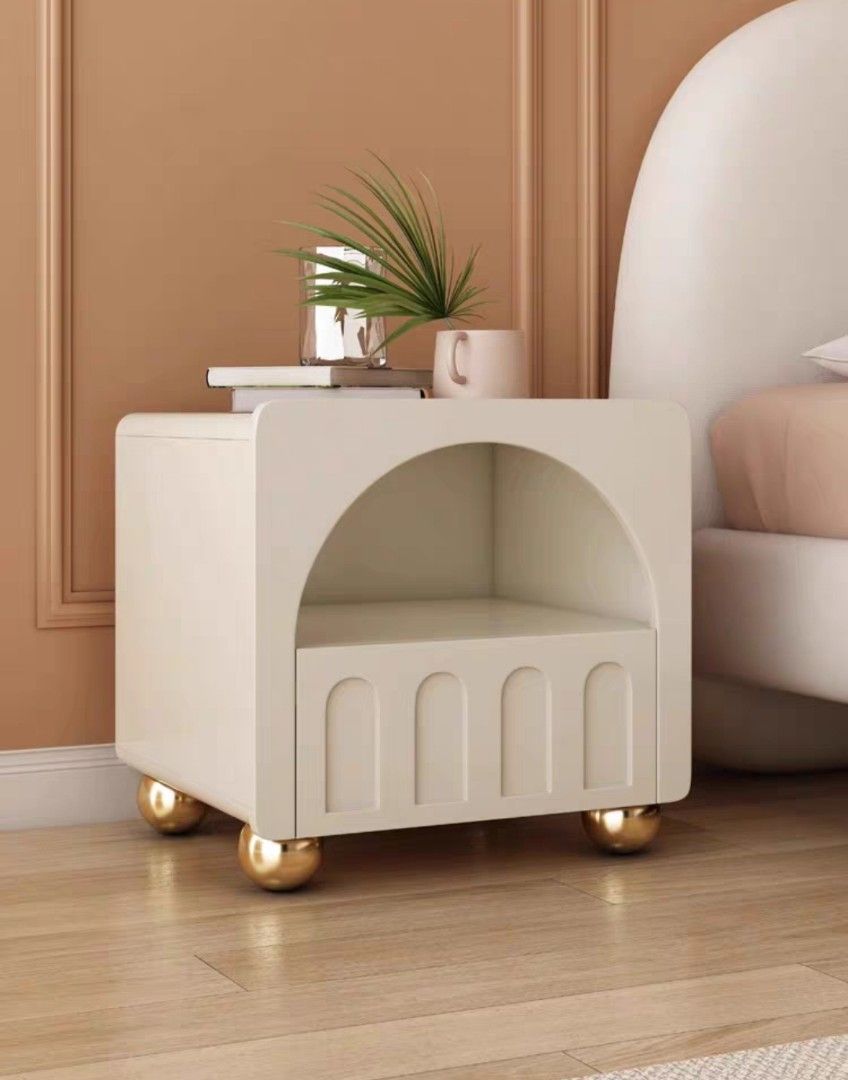 ElemE Bedside Table