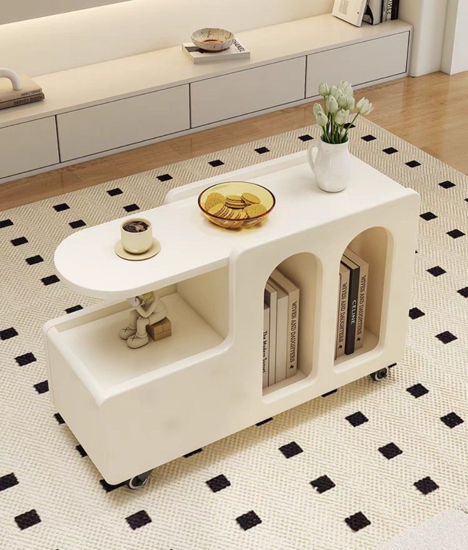 EmmA Side Table
