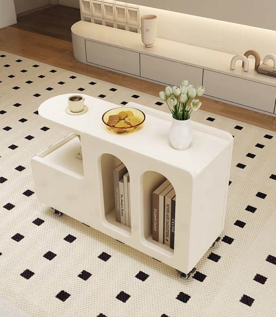 EmmA Side Table