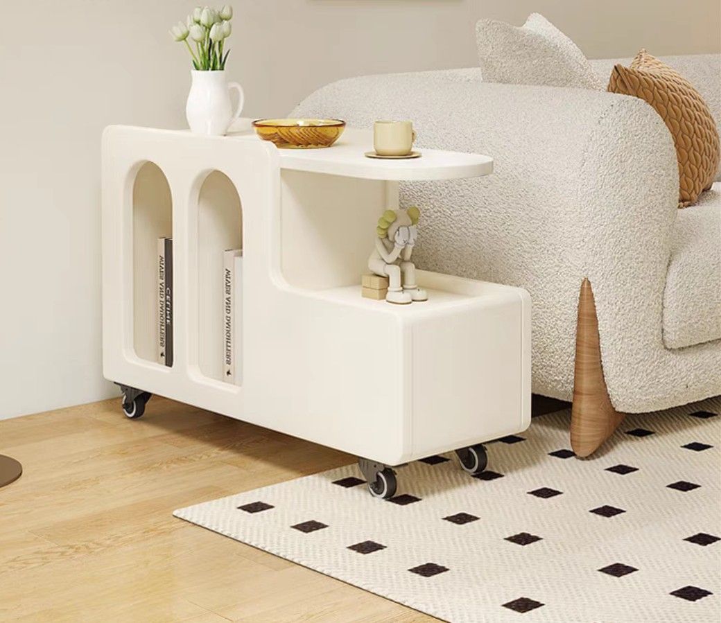 EmmA Side Table
