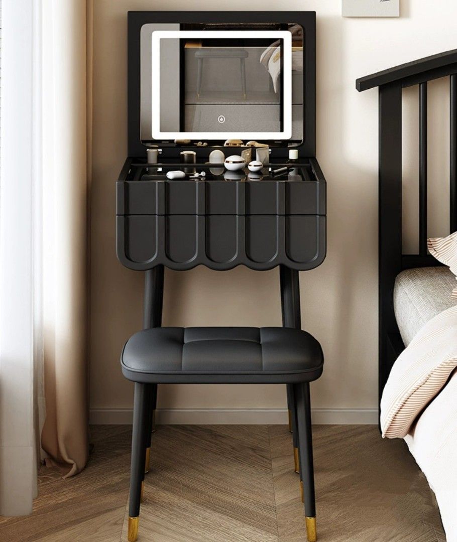 JeSsY Dressing Table Set