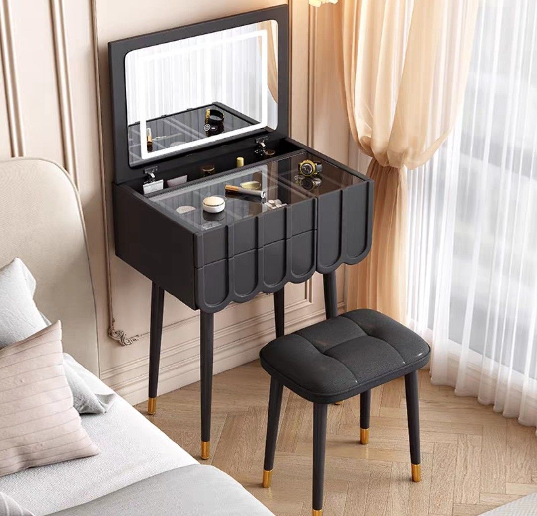 JeSsY Dressing Table Set