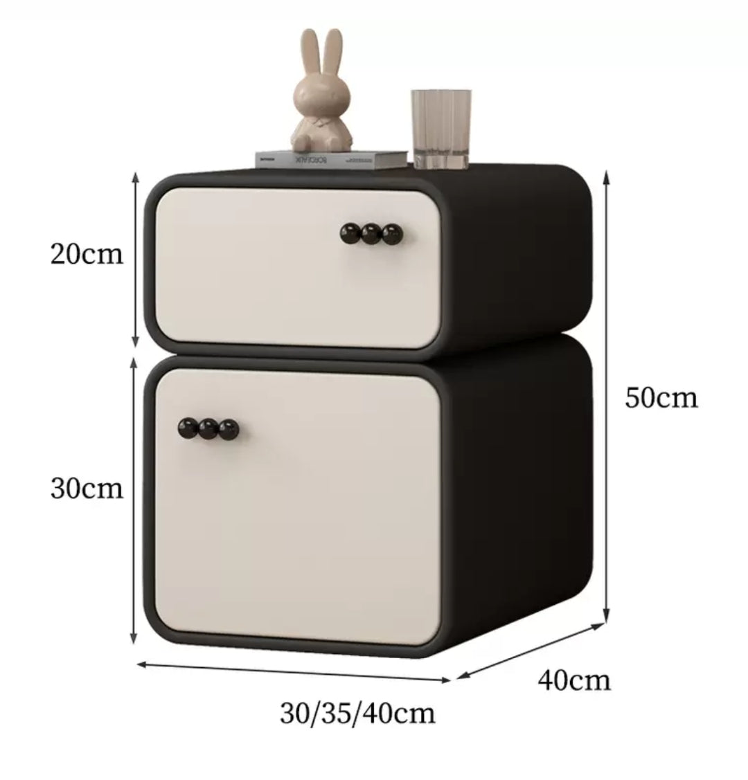 タイニーミニベッドサイドテーブル