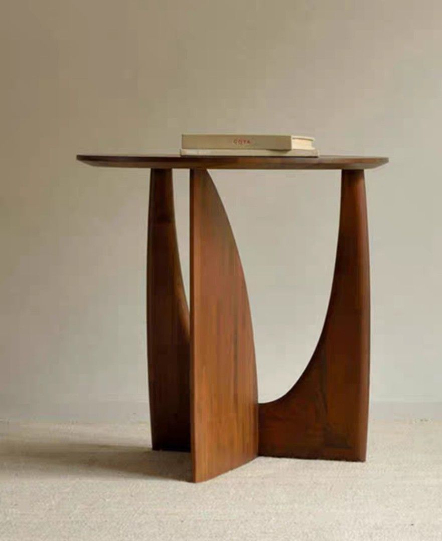 RoCaz Side Table