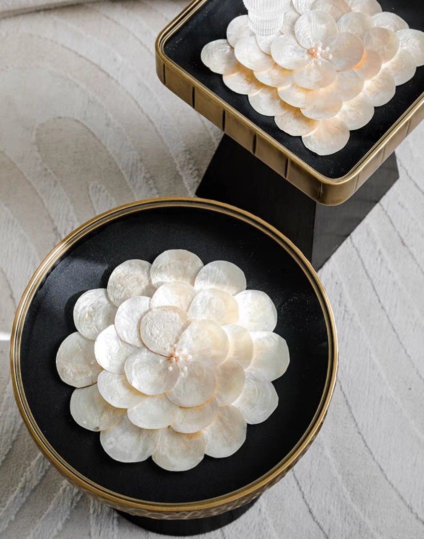 SheLline Side Table