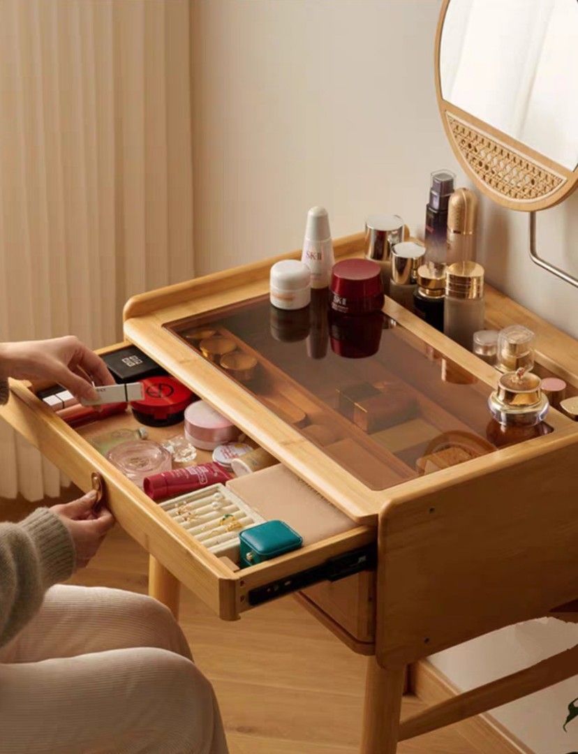 SoZx Dressing Table