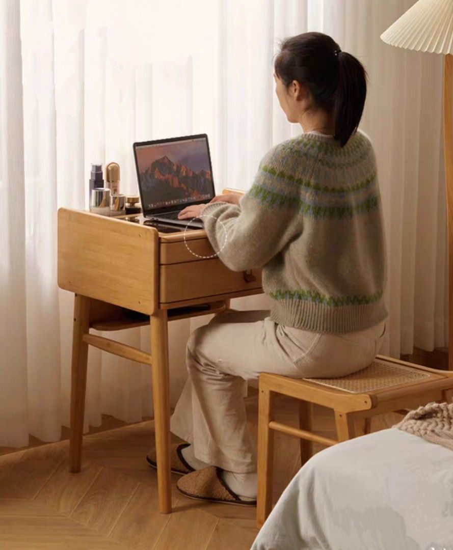 SoZx Dressing Table