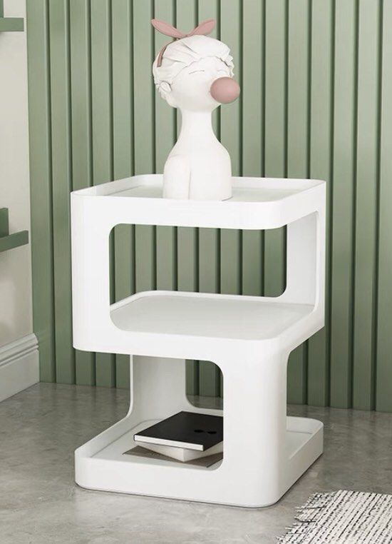 TiZaX Side Table