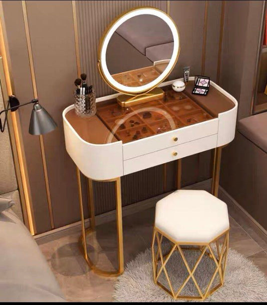 WyNn dReSsinG TaBle Set