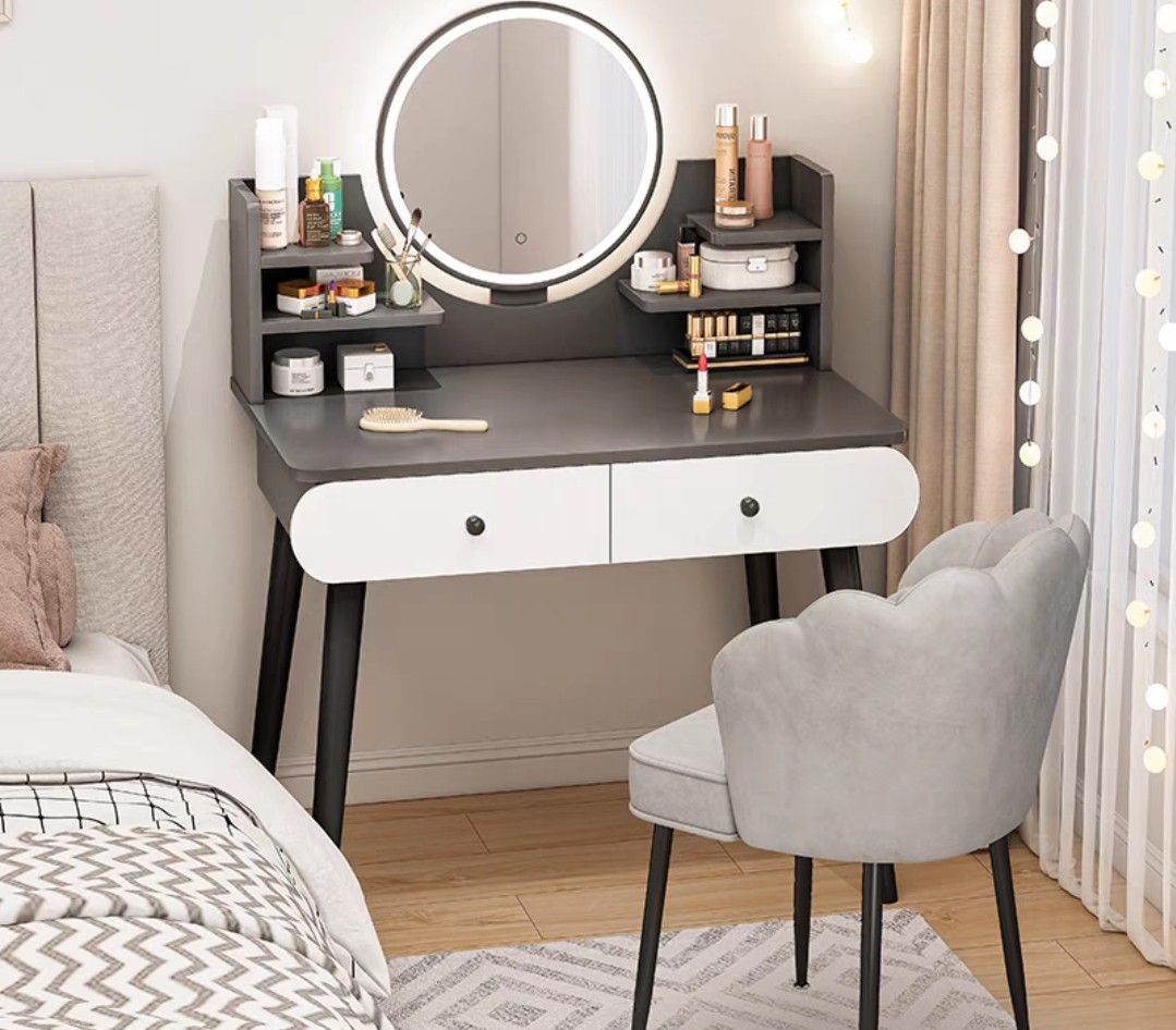 AsHLeY Dressing Table