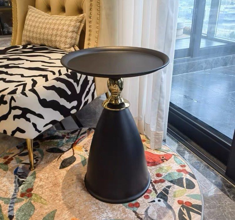 CariA Side Table | Onlookers Art