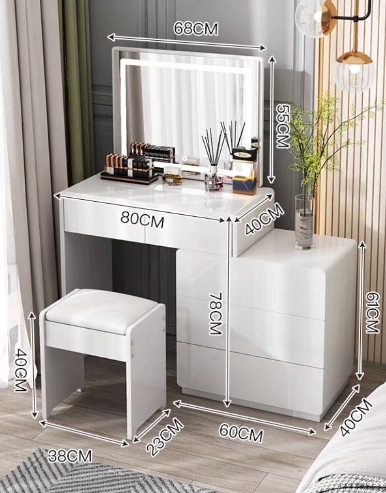 CarYL Vanity Dressing Table