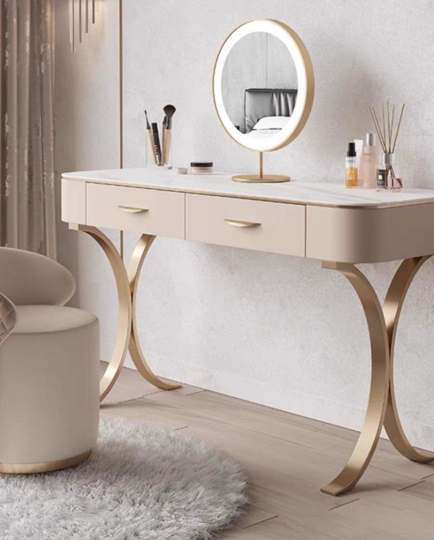 CoLeTte Vanity Dressing Table