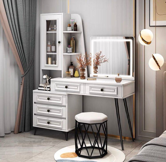 DeBbY Dressing Table