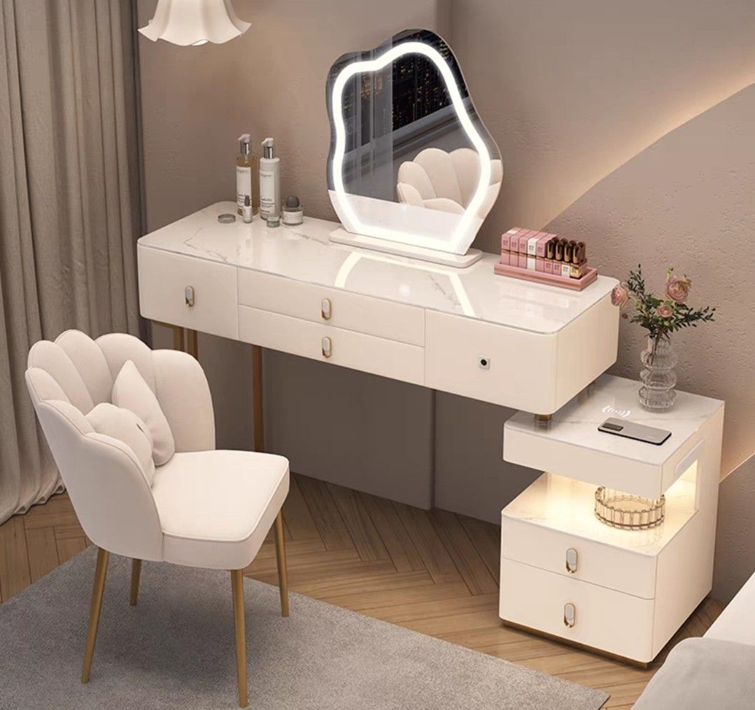 KerisTy Vanity Dressing Table