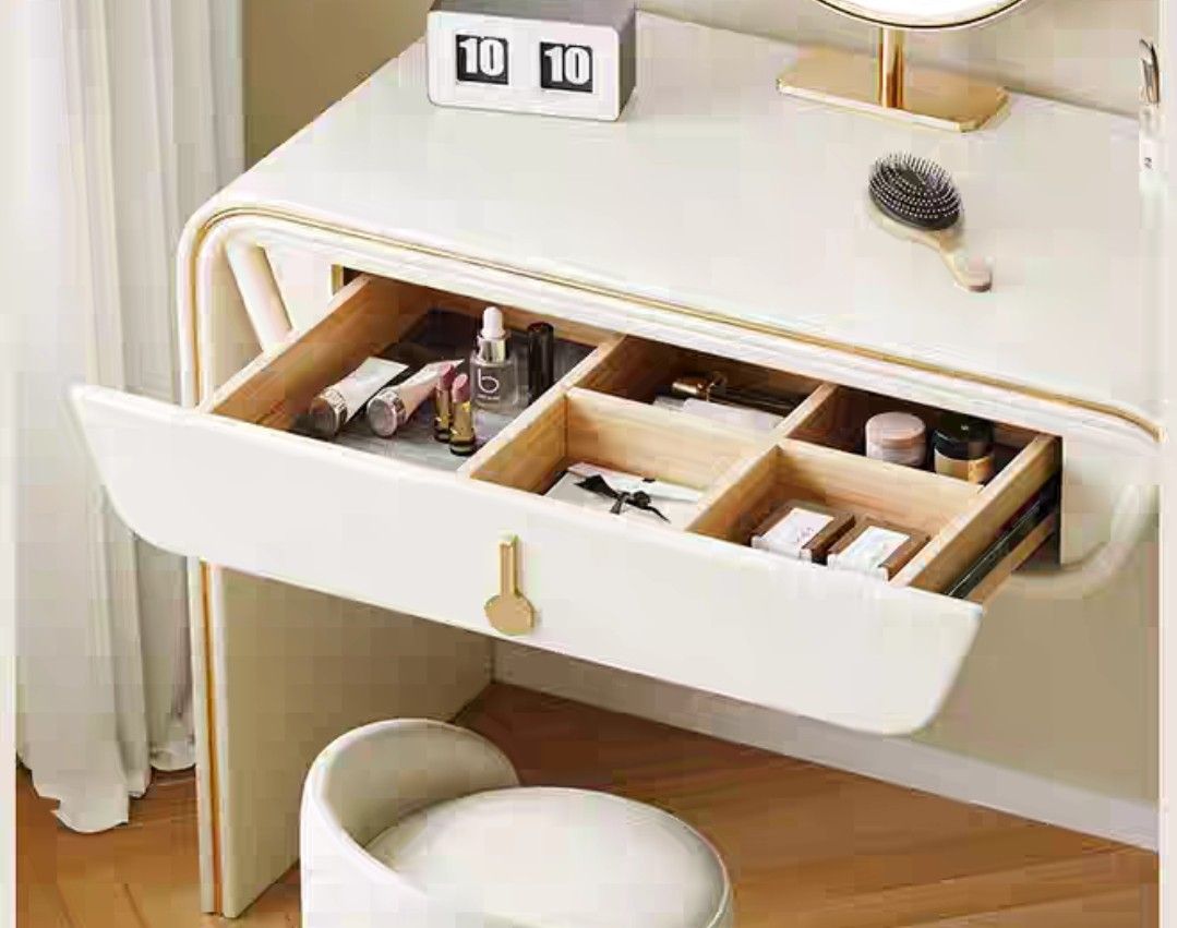 LechellE Vanity Dressing Table