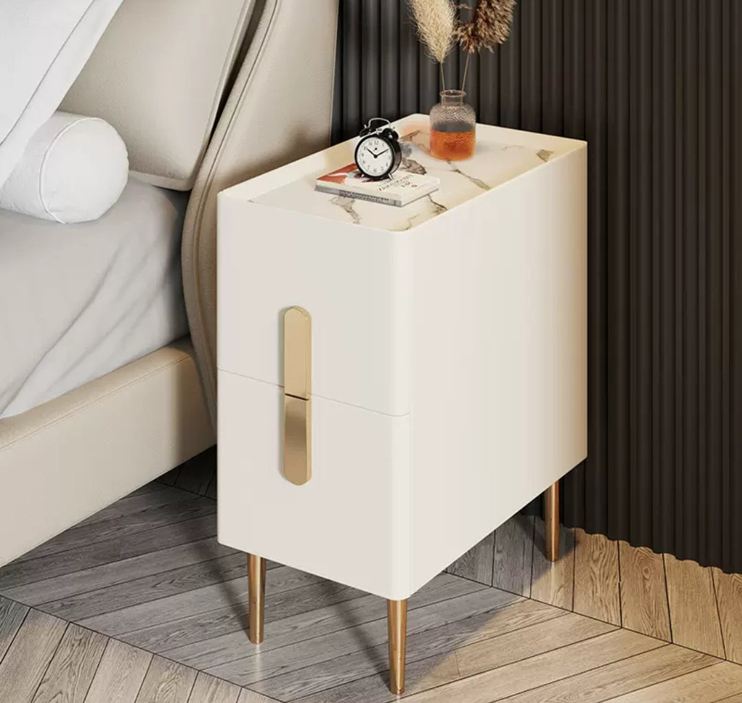 SlimSa Bedside Table