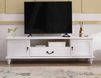 SNoW whiTe TV Console