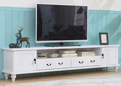 SNoW whiTe TV Console