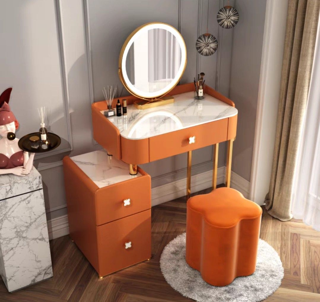 ClOve Vanity Dressing Table