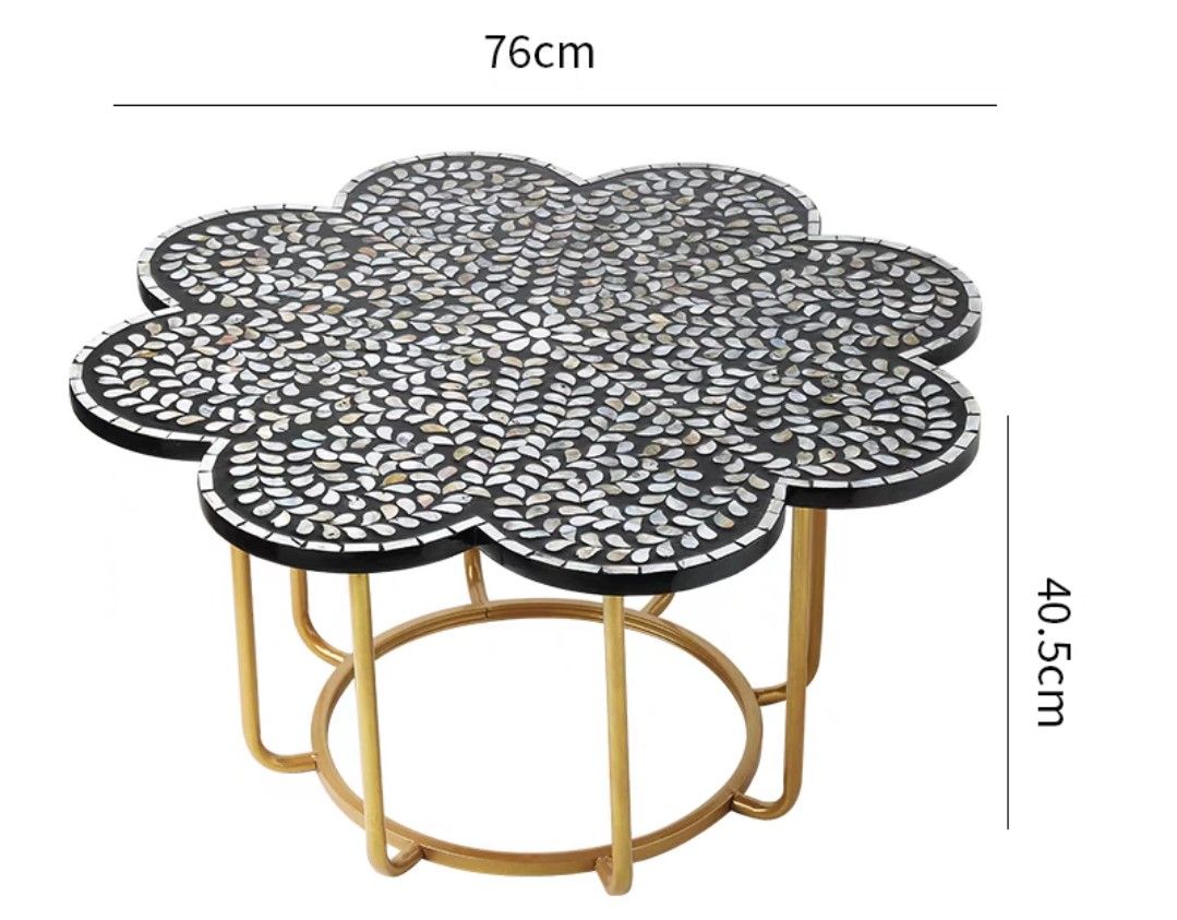 VaneSs Side Table