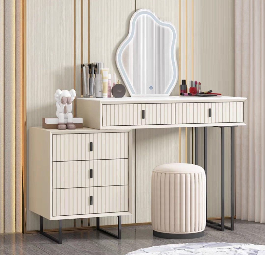 VellO Vanity Dressing Table