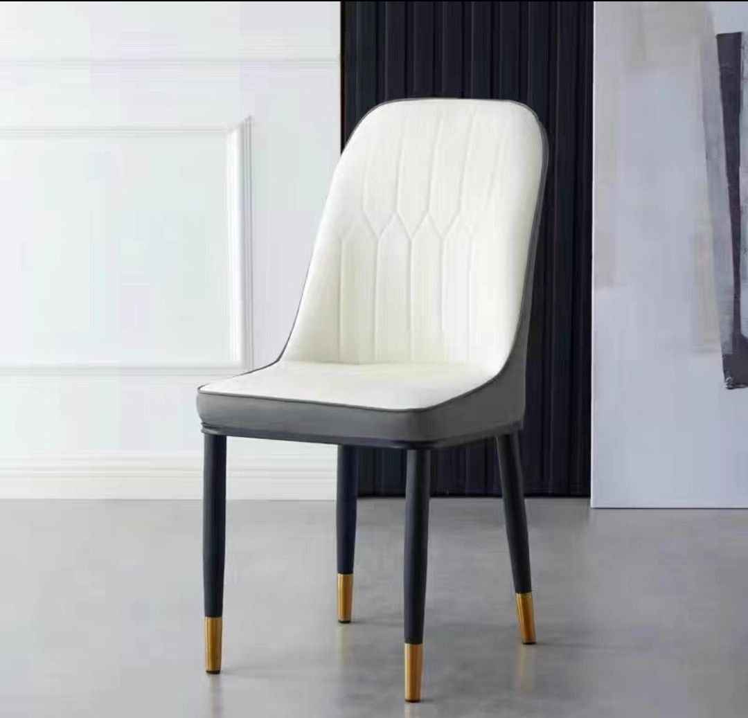 Vwo Dining Chair