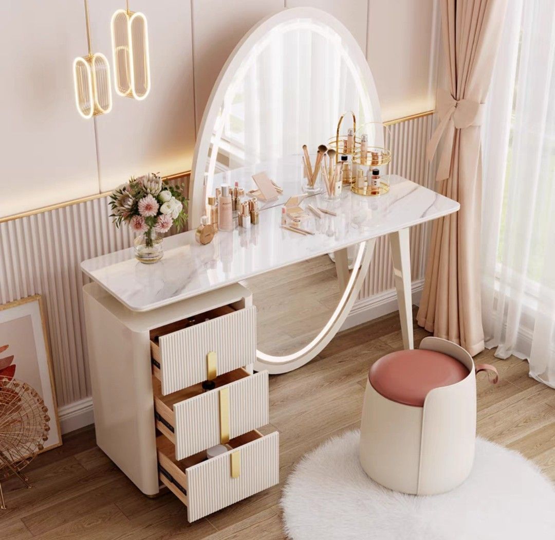 WiLmA Vanity Dressing Table