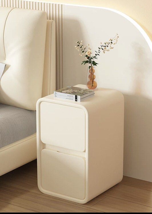 MiNa BedSide Table